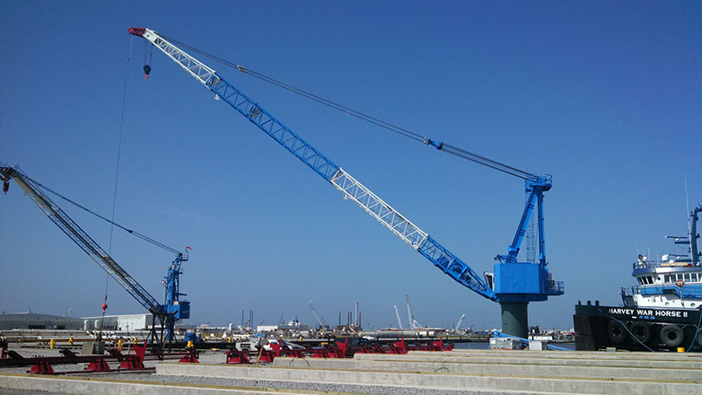Režģu struktūras šūpošanās portāls Crane.jpg Lattice Structure Boom Traveling Portal Crane.jpg