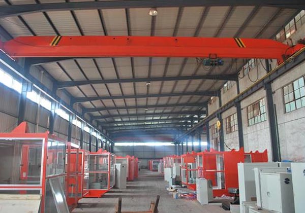 LD-iekštelpu-viena sija-virsgaisa-crane.jpg LD-indoor-single-girder-overhead-crane.jpg