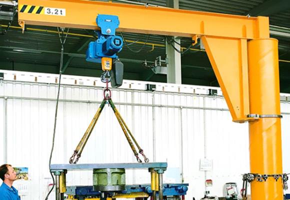 Grīdas nostiprināts Jib Crane