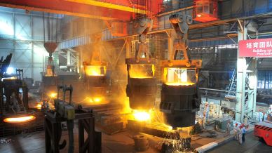 Krāsns Foundry 320t liešana pieskaitāmās pavārnīcu Crane tērauda ražotni